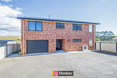 Property photo of 2/10 Josie Crescent Romaine TAS 7320
