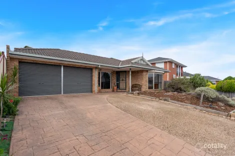 Property photo of 8 Wilkinson Court Roxburgh Park VIC 3064