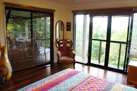 Property photo of 6 Coomburra Crescent Ocean Shores NSW 2483