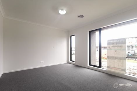 Property photo of 23 Praiano Avenue Berwick VIC 3806