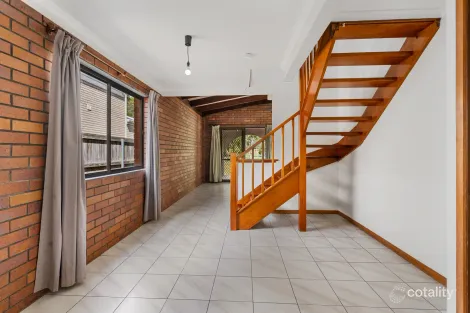 Property photo of 21 Arrunga Street Coopers Plains QLD 4108