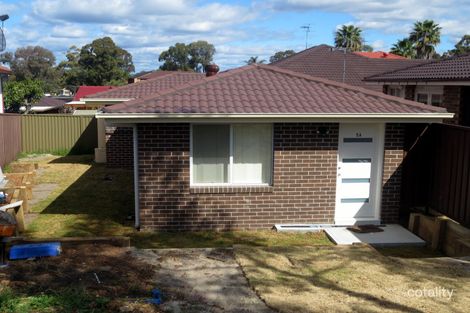 Property photo of 5 Biloolo Road Green Valley NSW 2168