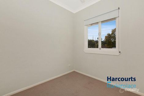 Property photo of 112 Englefield Road Oxley QLD 4075