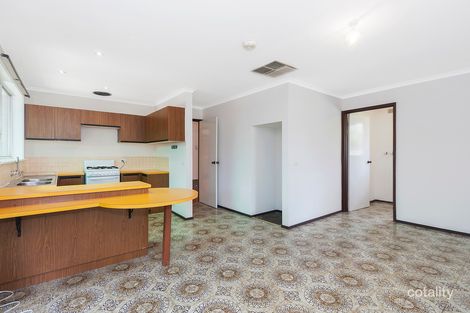 Property photo of 17 Galilee Crescent Mill Park VIC 3082