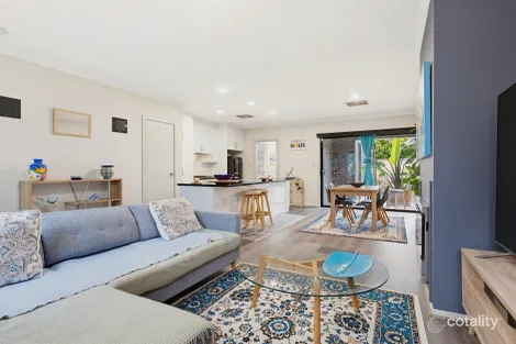 Property photo of 12 Silver Lane Seaford Meadows SA 5169