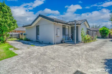 17 Collins Cres, Berwick, VIC 3806