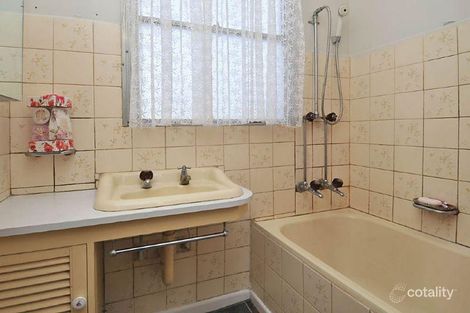 Property photo of 27 Kitchener Street Broadmeadows VIC 3047