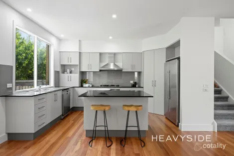 Property photo of 24 Sunburst Avenue Balwyn North VIC 3104