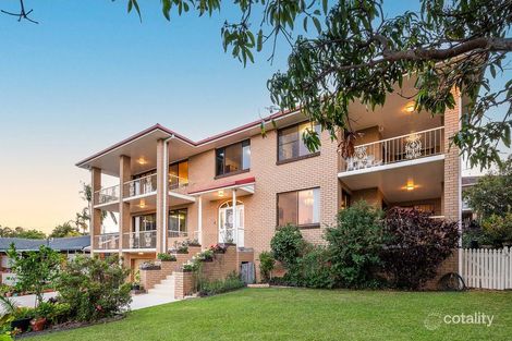 141 Redwood St, Stafford Heights, QLD 4053