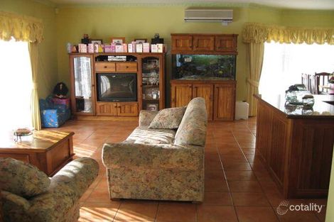Property photo of 24 Oaktree Avenue Wyndham Vale VIC 3024