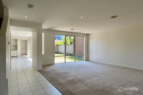 Property photo of 8 Edgbaston Way Mulgrave VIC 3170