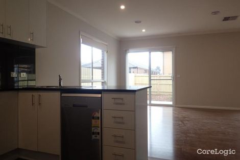 Property photo of 8 Pennsylvania Crescent Point Cook VIC 3030