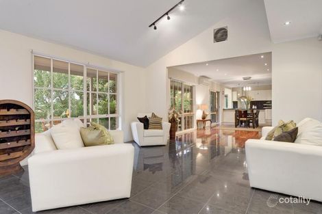 Property photo of 122 Ingrams Road Research VIC 3095