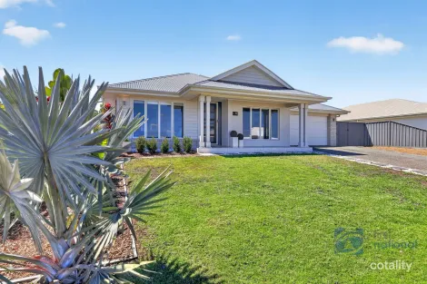 45 Ocean View Dr, Woodgate, QLD 4660