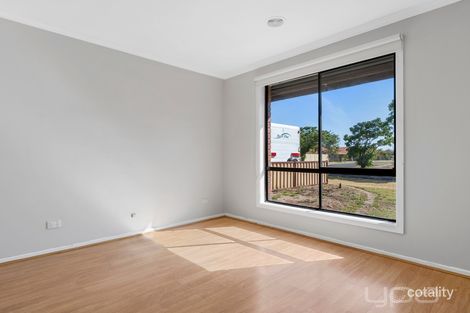 Property photo of 36 Greenhills Drive Kurunjang VIC 3337