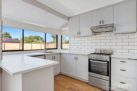 Property photo of 36 Greenhills Drive Kurunjang VIC 3337