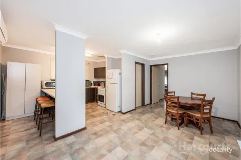 Property photo of 2 Breaker Close Silver Sands WA 6210