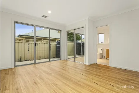 Property photo of 5B Manor Street Werribee VIC 3030