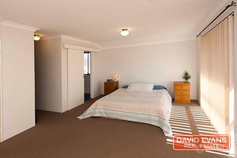 Property photo of 6 Silkhurst Crescent Warnbro WA 6169