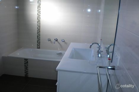 Property photo of 4/12 Elm Grove McKinnon VIC 3204