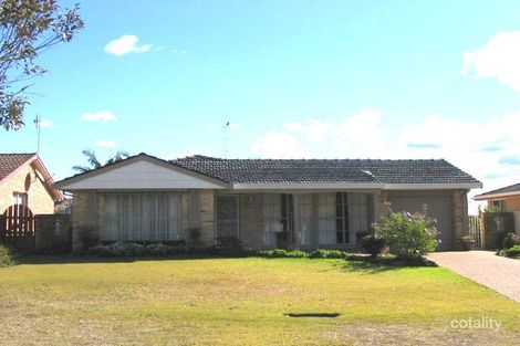 39 Murrumbidgee Cres, Bateau Bay, NSW 2261