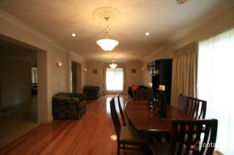 Property photo of 2 Silvertop Close Lynbrook VIC 3975