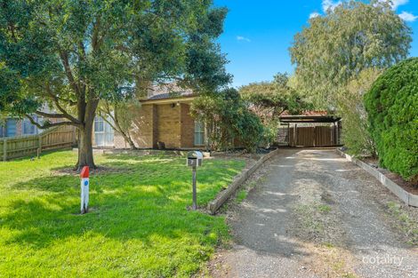 Property photo of 7 Walnut Court Cranbourne North VIC 3977