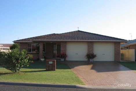 15 Amanda Cres, Forster, NSW 2428