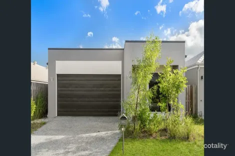 Property photo of 40 Barnyard Drive Park Ridge QLD 4125