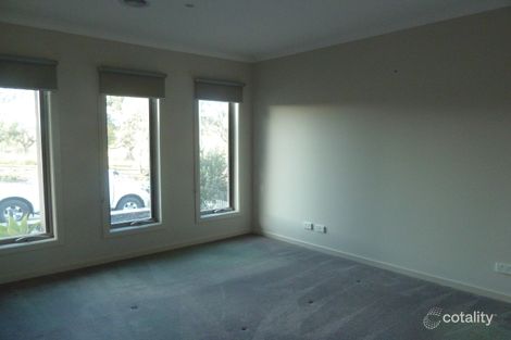 Property photo of 65 Bassetts Road Doreen VIC 3754