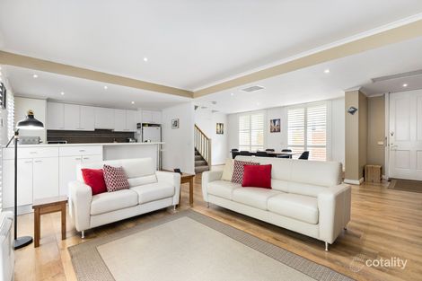 Property photo of 8 Capistrano Place Port Melbourne VIC 3207