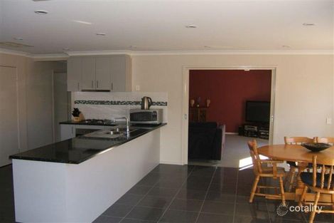 Property photo of 30 Windlass Avenue Mooroopna VIC 3629