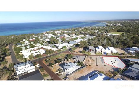 Property photo of 10 Hennessey Loop Dunsborough WA 6281