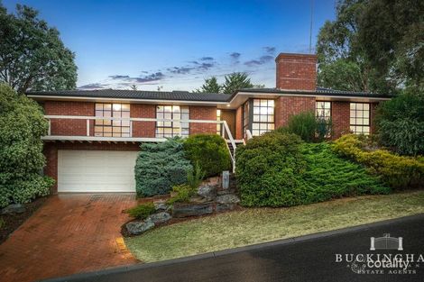 Property photo of 1 Sandhurst Court Eltham VIC 3095