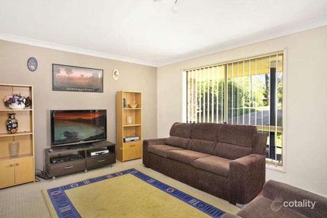Property photo of 6 Hamish Crescent Wyoming NSW 2250
