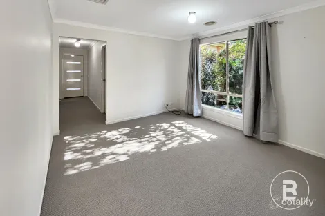 Property photo of 12 Gleeson Court Maddingley VIC 3340