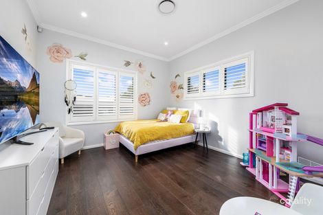 Property photo of 21 Moriarty Way Potts Hill NSW 2143