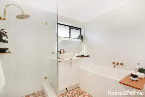 Property photo of 78 Railway Terrace Willow Vale NSW 2575