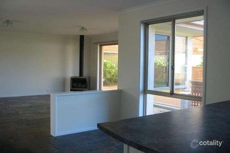 Property photo of 18 Spriggs Road Onkaparinga Hills SA 5163