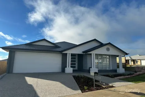 46 Leahy Cct, Gisborne, VIC 3437