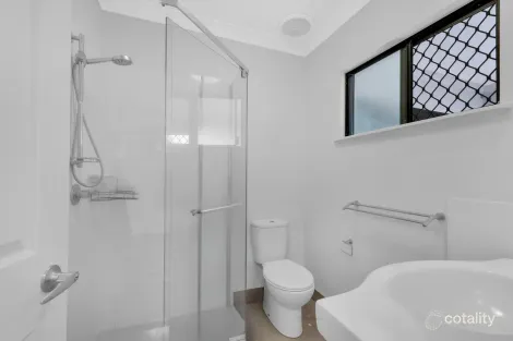 Property photo of 9 Coastline Parade Trinity Beach QLD 4879