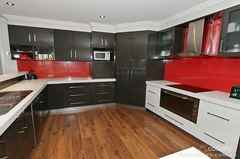 Property photo of 32 Brindabella Drive Tatton NSW 2650