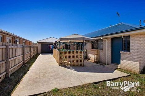 Property photo of 9 Redfern Way Pakenham VIC 3810