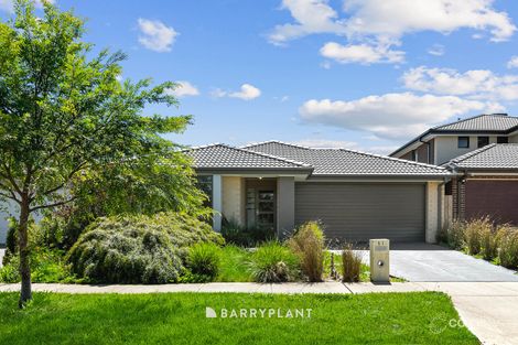 51 Warmbrunn Cres, Berwick, VIC 3806