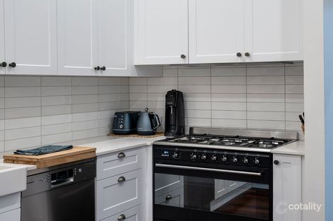 Property photo of 15 Waddell Road Palmyra WA 6157