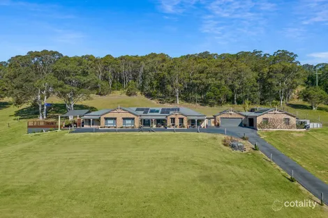 2 CHAPLIN PL, ALBION PARK, NSW 2527