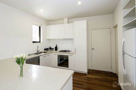 Property photo of 7/5 Yunki Court Ashwood VIC 3147