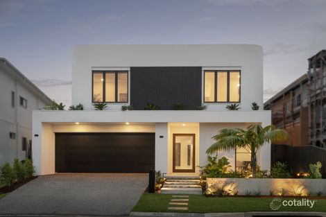 221 Coolum Pde, Newport, QLD 4020