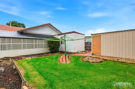 Property photo of 8 Lenore Crescent Williamstown VIC 3016