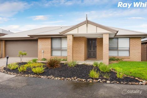 6/55 Sandalwood Dr, Pakenham, VIC 3810